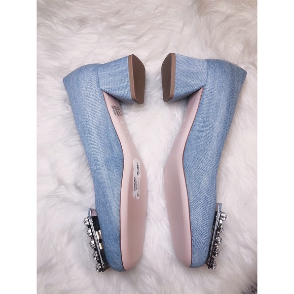 ❤️SOLD❤️New Roger Vivier Tres Strass Denim Pumps 38.5 - Picture 4 of 8